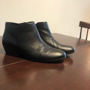 Black Sam Edelman Petty Booties